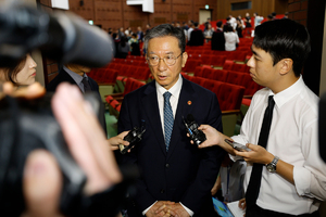정성호 법무 “개정 형사소송법, 부작용 생기면 빨리 고쳐야”