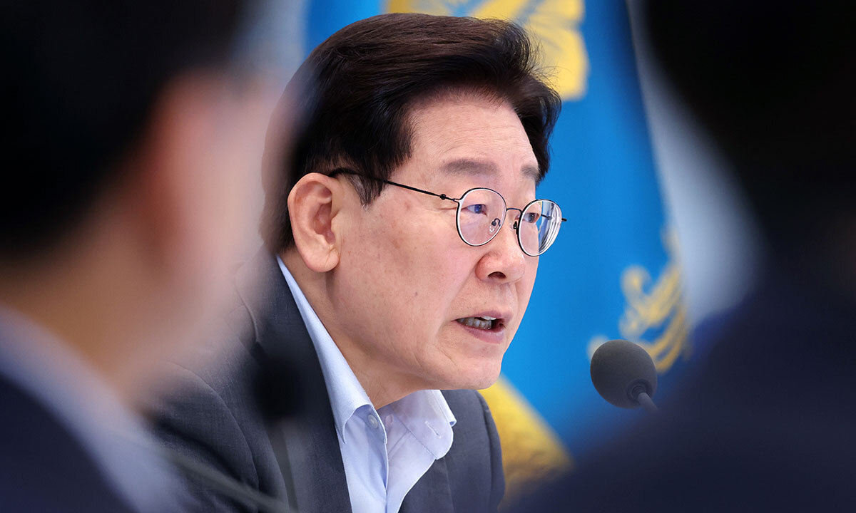 이재명 대통령이 5일 청와대 영빈관에서 열린 행안부·경찰청·법무부·검찰청 등에 대한 부처 업무보고에서 발언하고 있다. 청와대통신사진기자단