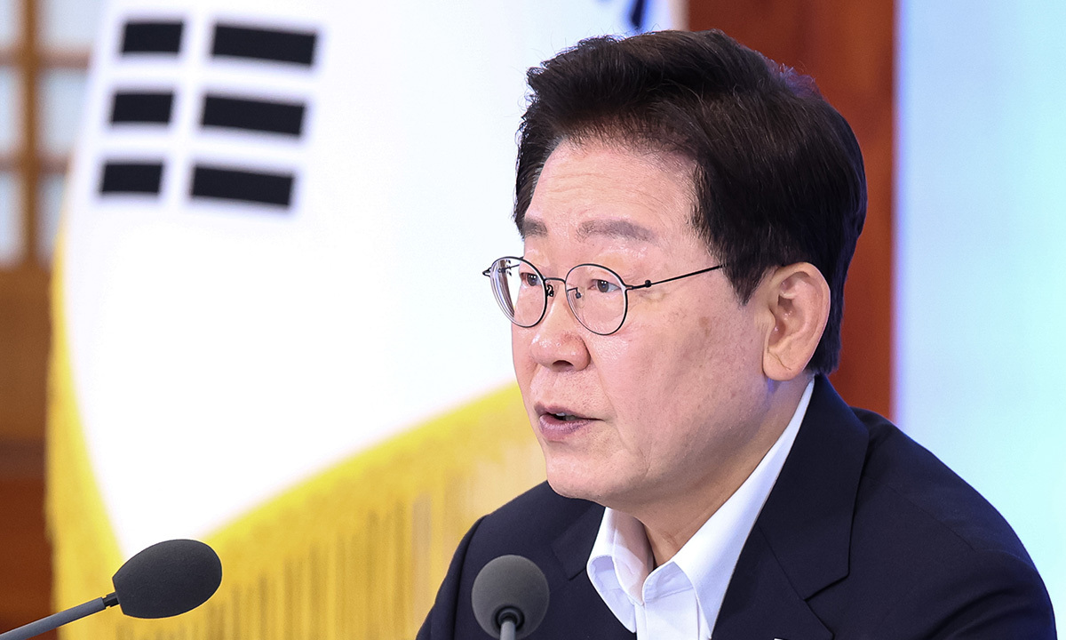 이재명 대통령이 12일 청와대에서 열린 미래성장동력 7대SEED 보고회에서 발언하고 있다.