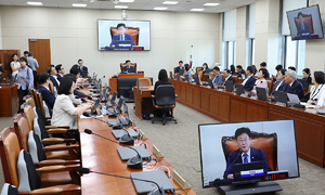 ‘탄소중립법’ 8월 처리 전망…기후·환경단체 “본회의서 부결시켜야”