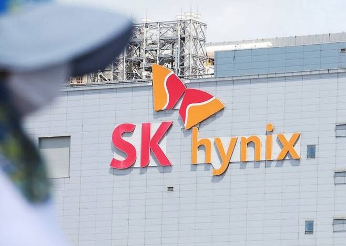 SK하이닉스 이천캠퍼스 전경. SK하이닉스 전임직 노조가 2026년 임금·단체협약 잠정합의안을 조합원 투표에 부쳤지만 찬성 7510표, 반대 7535표로 단 25표 차로 부결됐다. 쟁점은 초과이익분배금(PS)의 현금·자사주 지급 비중이었다. SK하이닉스 제공
