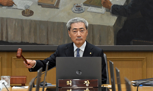한은, 2026년 성장률 전망치 2.6→3.3% 상향…2027년 2.1→2.9%