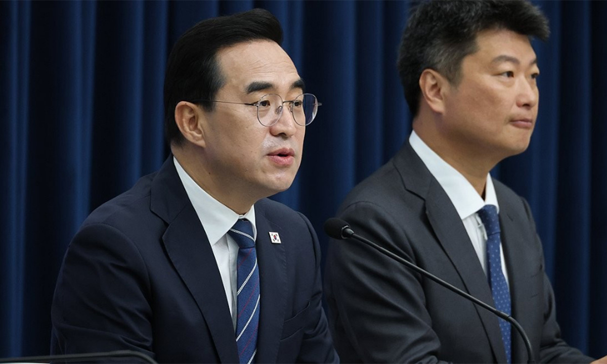 박홍근 기획예산처 장관이 지난 8월28일 세종시 정부세종청사에서 2027년도 예산안과 2026~2030년 국가재정운용 계획에 대해 브리핑하고 있는 모습. 연합뉴스