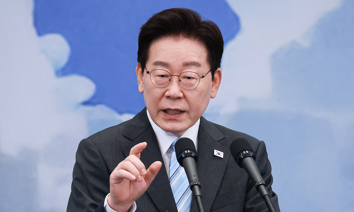 이재명 대통령이 19일 청와대 영빈관에서 열린 2026 청년의 날 기념식에서 기념사를 하고 있다. 청와대통신사진기자단