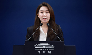 靑 “농지 가격 떨어진 경향 맞지만 전수조사 때문만은 아냐”