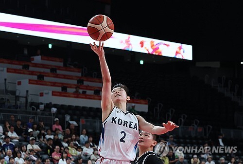 24일 일본 나고야 아이치 인터내셔널 아레나에서 열린 2026 아이치·나고야 아시안게임 여자 농구 한국과 인도네시아의 8강전. 한국 허예은이 레이업 슛을 하고 있다.