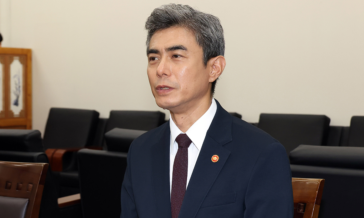 강신철 신임 국방부 장관이 28일 국회에서 더불어민주당 김민석 대표를 예방하며 발언하고 있다. 국회사진기자단