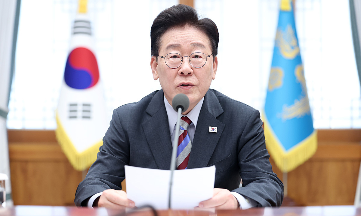 이재명 대통령이 지난 29일 청와대에서 열린 메가프로젝트 제3차 민관합동 점검회의에 발언하고 있다. 청와대통신사진기자단
