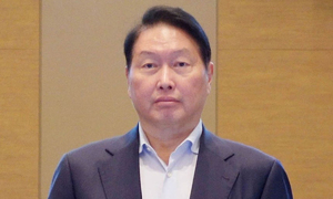 최태원 회장, SK㈜ 지분 165만주 매각…재산분할 자금 마련