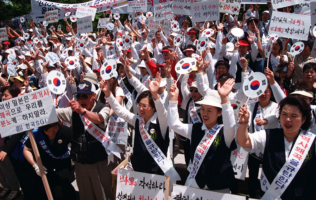 “일본은 역사를 바로 쓰라” 25년 전 외침