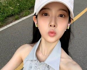 박남정 딸 시은, 홀터넥 입고 '뼈말라' 몸매