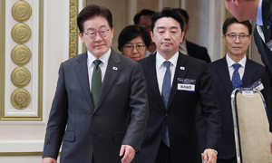 인사검증 실패 책임… 499일째 靑 떠나는 姜 [임광현 비서실장 전격 발탁]