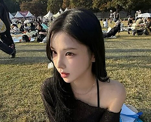 강석우 딸, 블랙 오프숄더 입고 슬림 몸매 공개