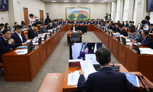 與, 정무위서 오세훈 때리기…국힘은 '소방재정 설화' 공세