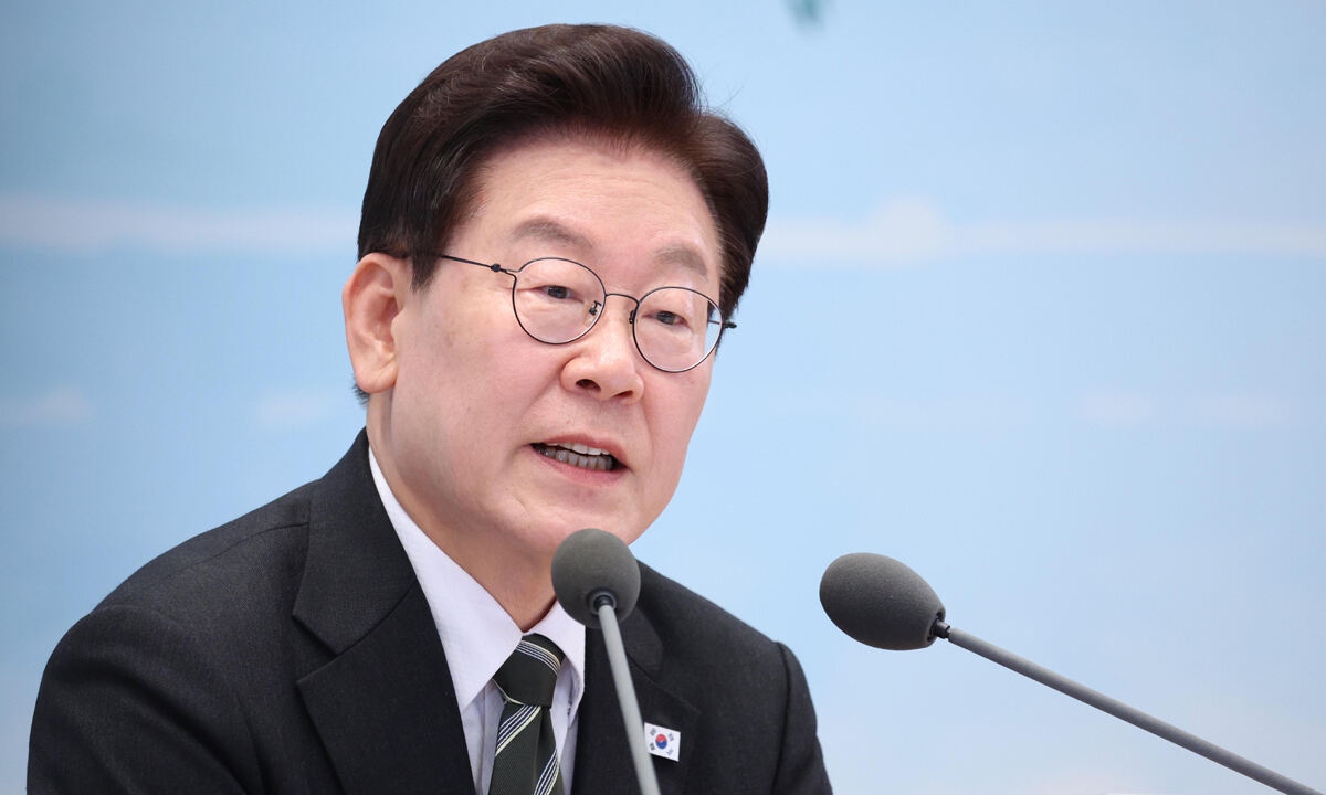 이재명 대통령이 26일 청와대 영빈관에서 열린 '농어민과의 대화'에서 발언을 하고 있다. 뉴시스
