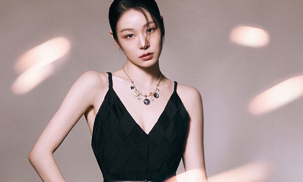 김연아 맞아? 과감 노출…명품 주얼리보다 빛나는 퀸의 품격