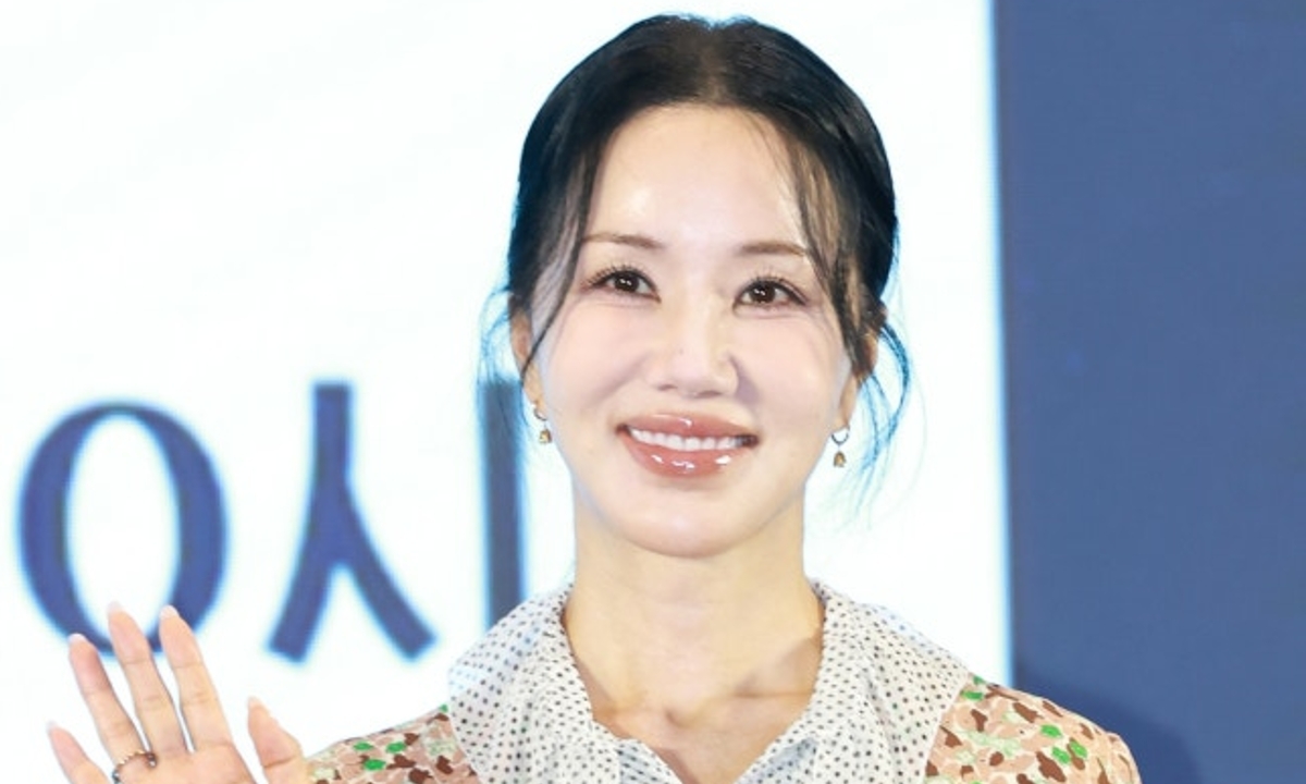56세 엄정화, 결혼 안 한 진짜 이유…“그때는 너무 가혹했다”