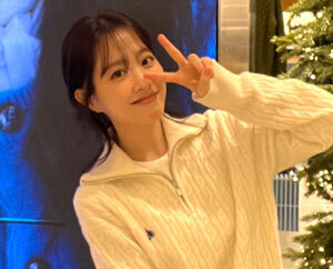 박보영 소두 인증한 비율…브이 포즈로 찰칵